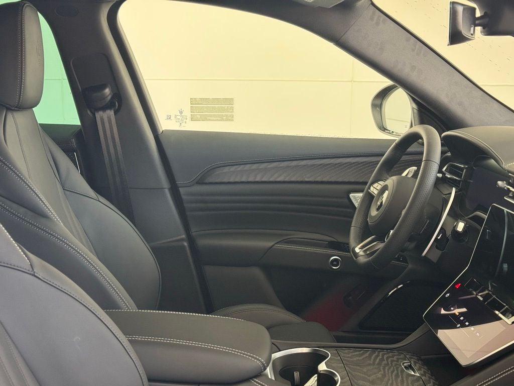 2025 Maserati Grecale Base