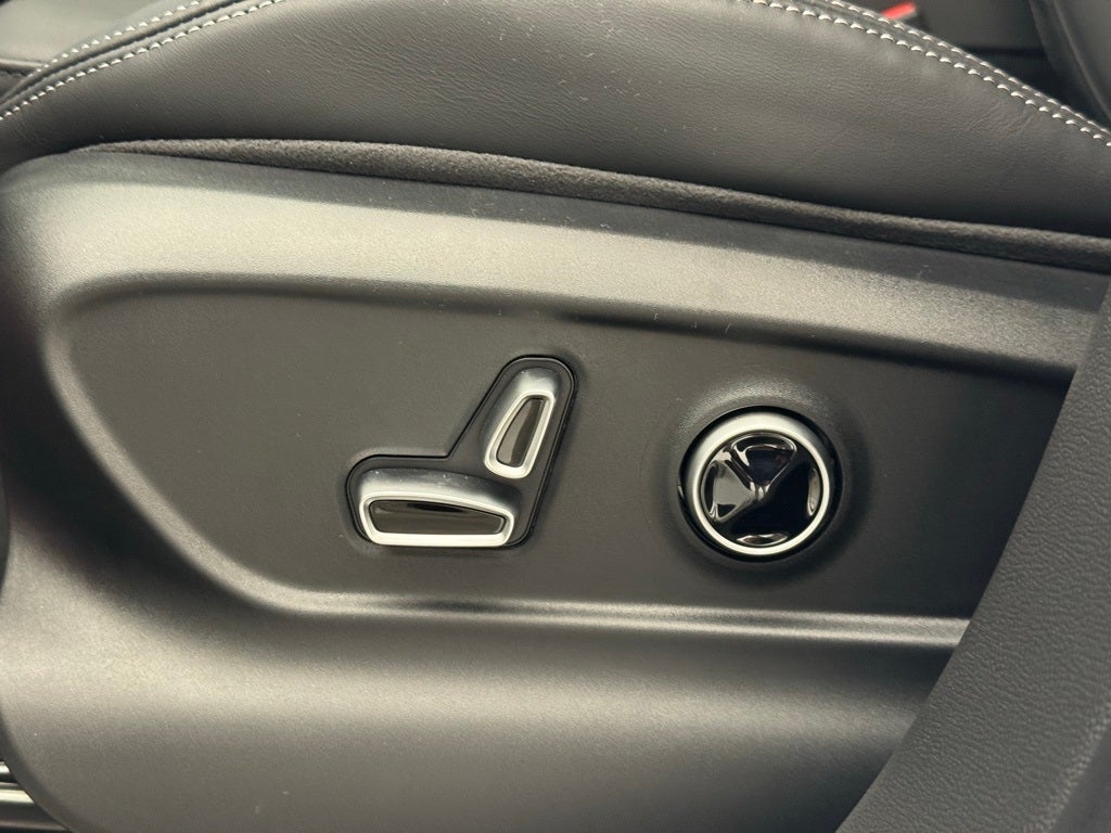 2025 Maserati Grecale Base