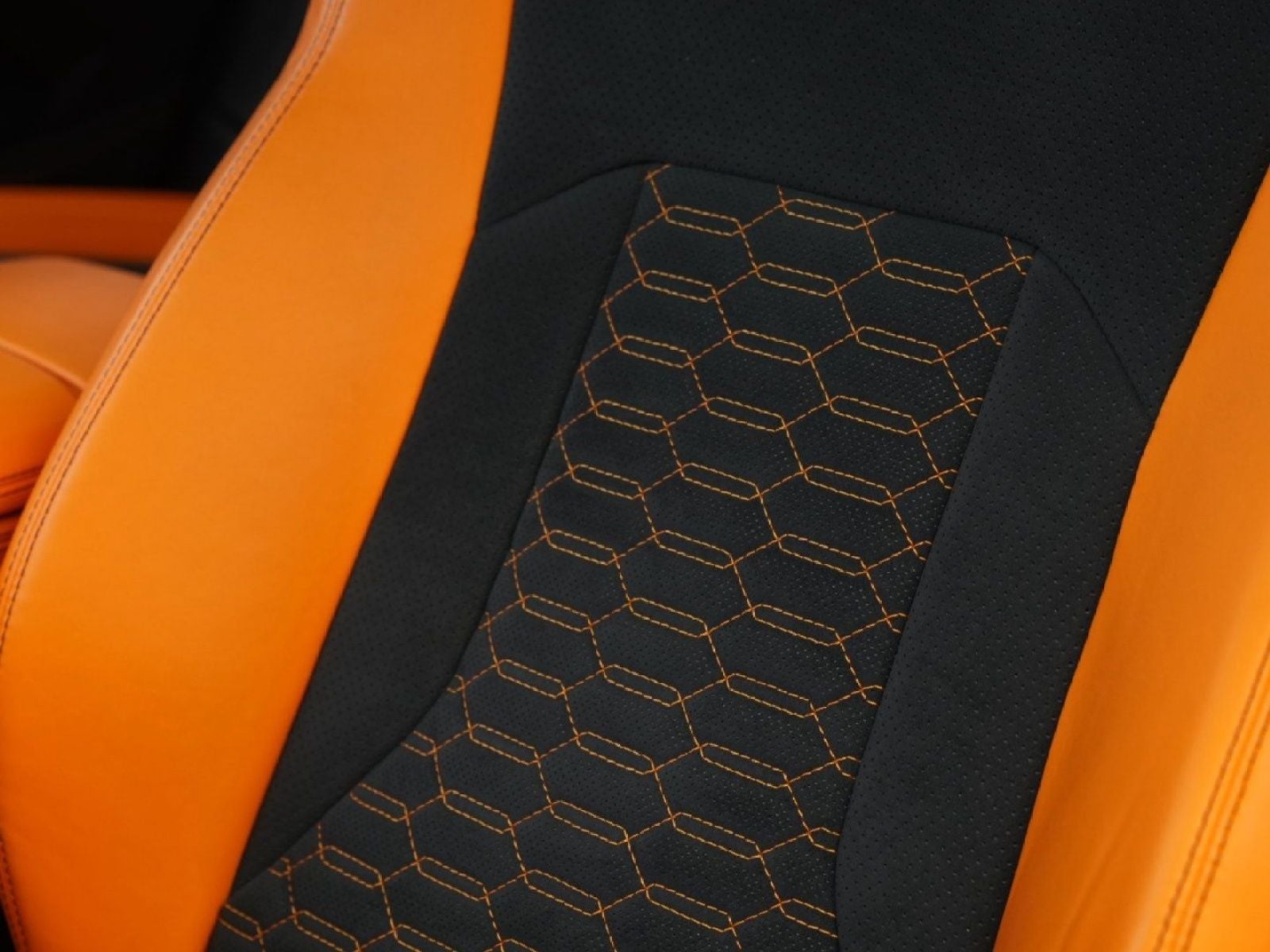2022 Lamborghini Urus Base