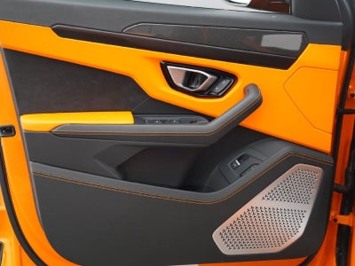 2022 Lamborghini Urus Base