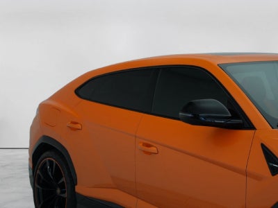 2022 Lamborghini Urus Base