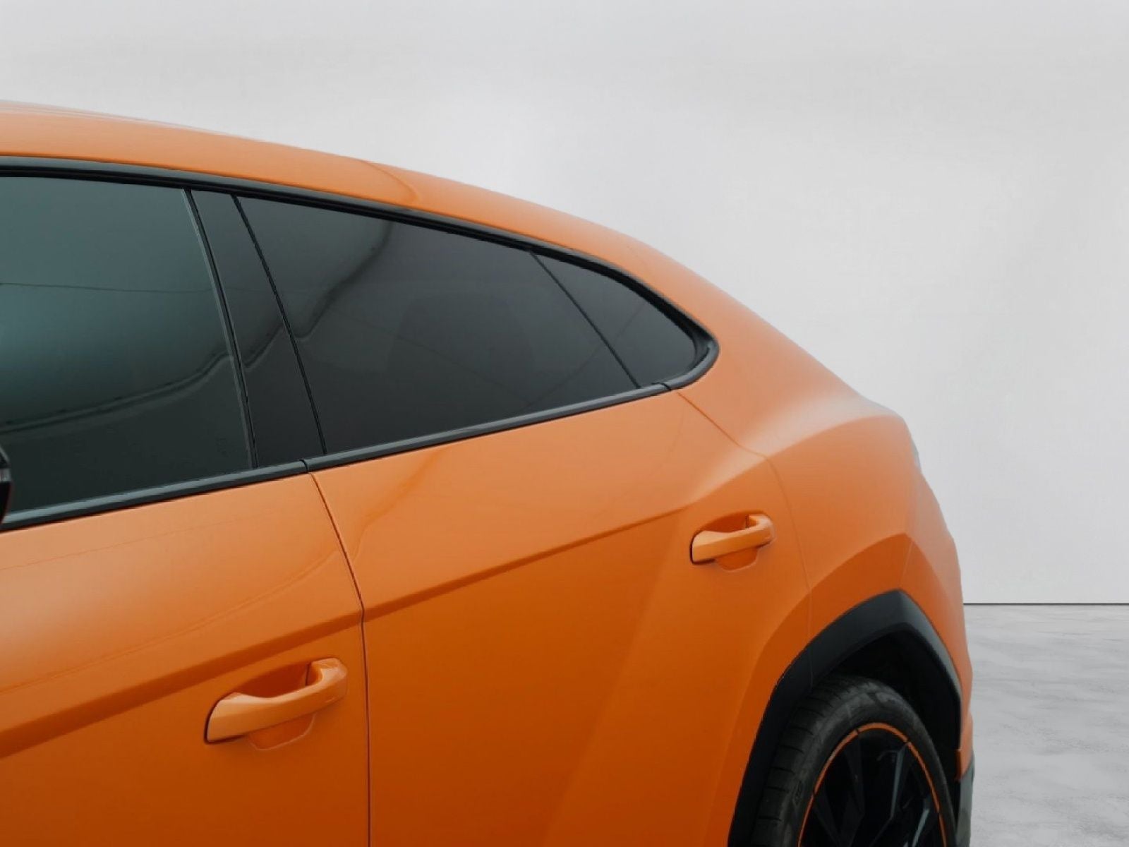 2022 Lamborghini Urus Base