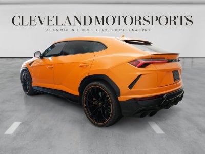2022 Lamborghini Urus Base