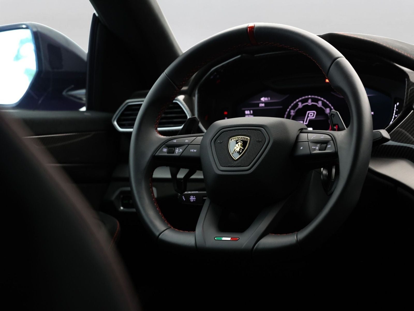 2024 Lamborghini Urus Performante