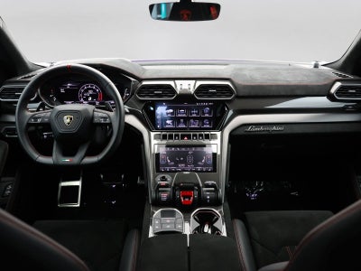 2024 Lamborghini Urus Performante