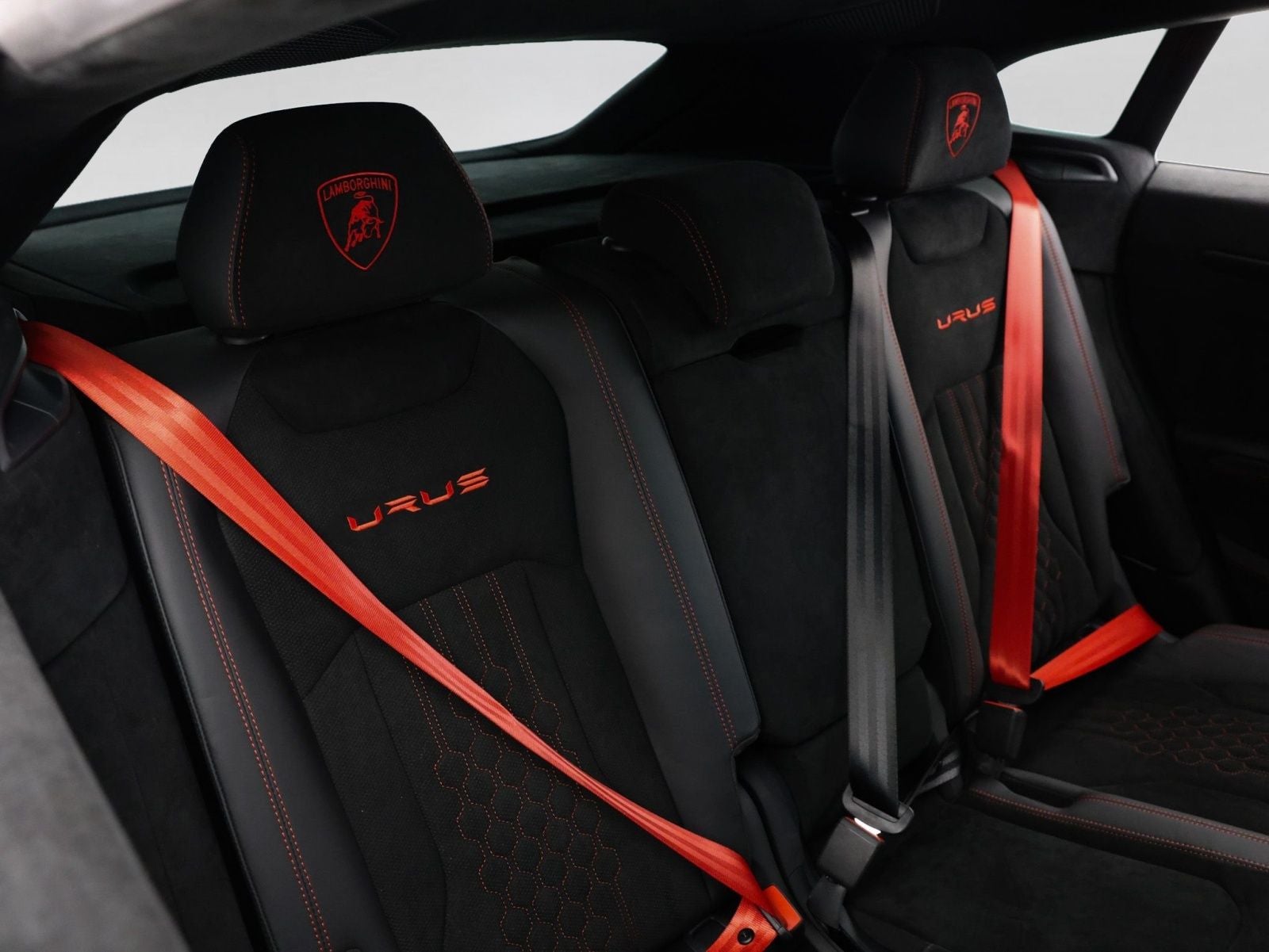 2024 Lamborghini Urus Performante