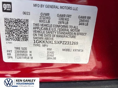 2023 GMC Acadia Denali