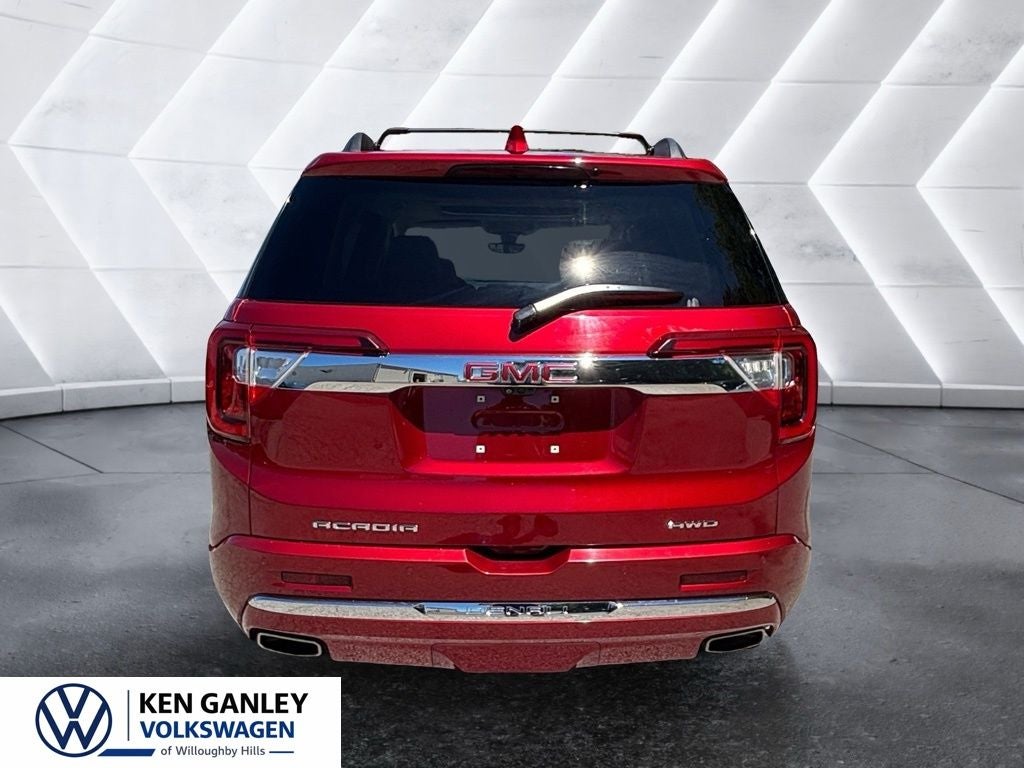 2023 GMC Acadia Denali