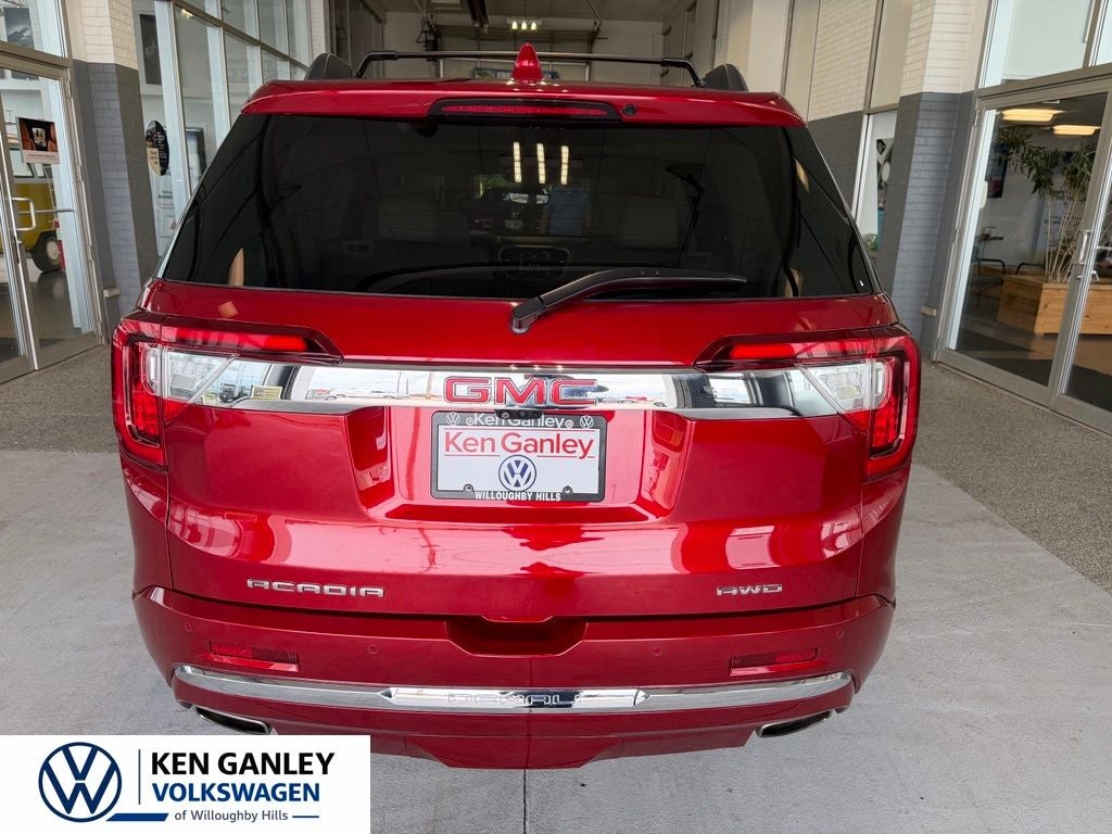 2023 GMC Acadia Denali