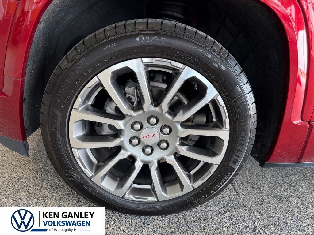 2023 GMC Acadia Denali