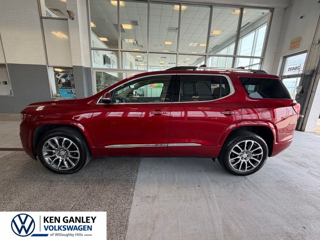 2023 GMC Acadia Denali