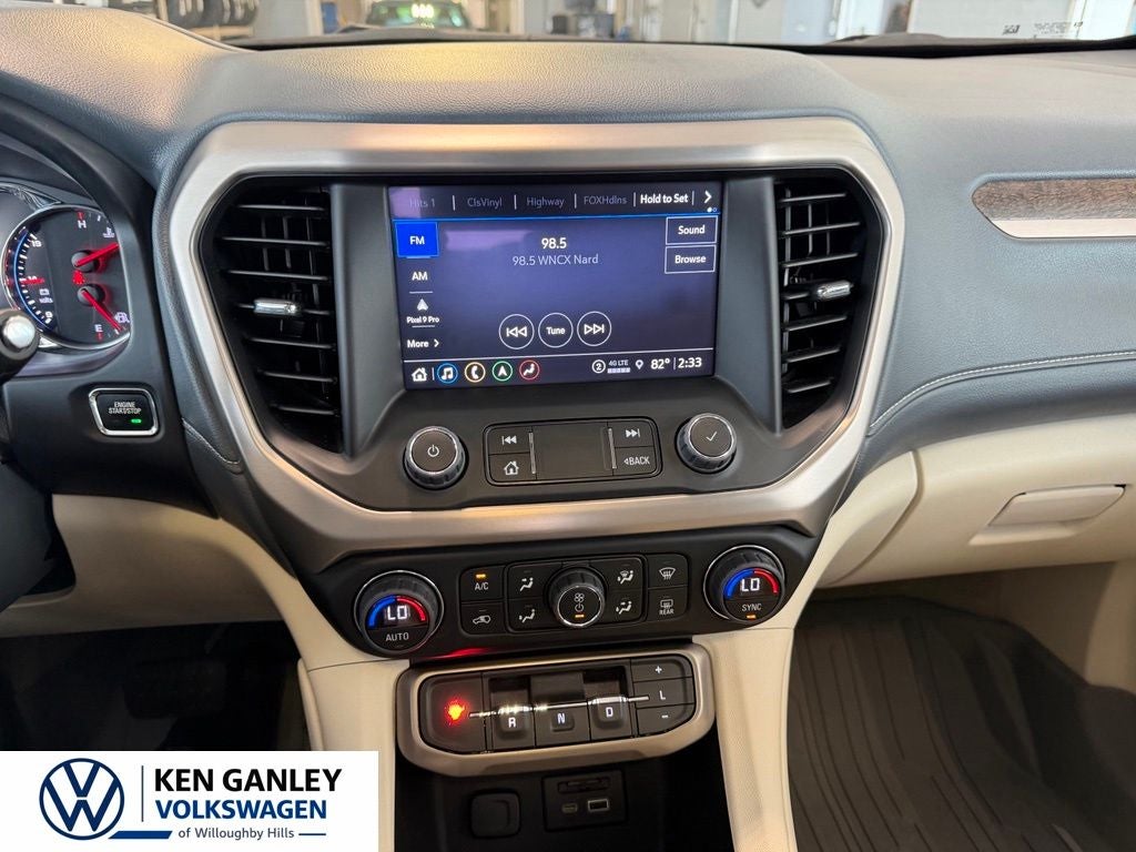 2023 GMC Acadia Denali