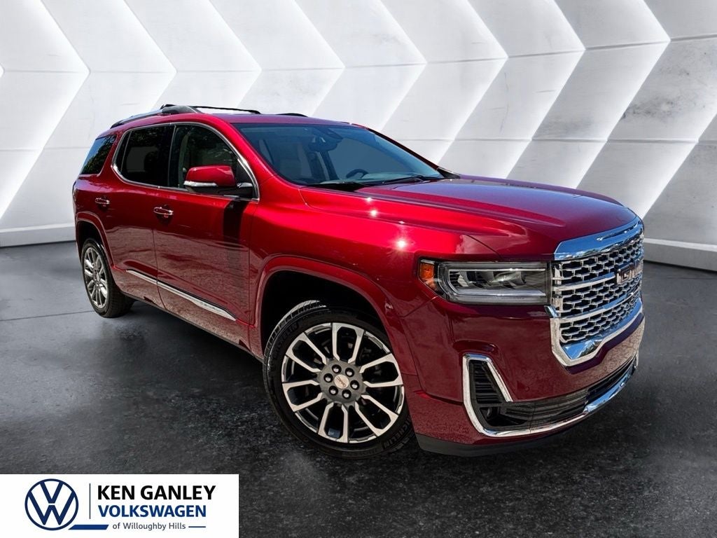 2023 GMC Acadia Denali