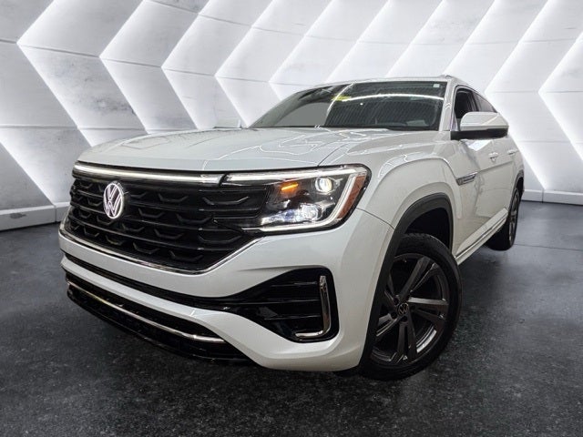 2024 Volkswagen Atlas Cross Sport 2.0T SEL R-Line