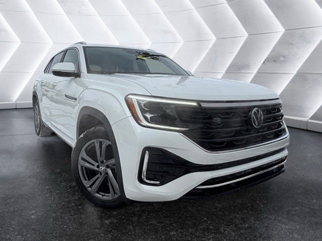 2024 Volkswagen Atlas Cross Sport 2.0T SEL R-Line