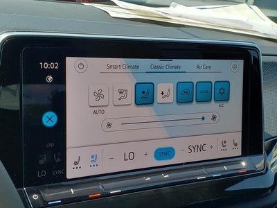 2025 Volkswagen Atlas Cross Sport 2.0T SEL Premium R-Line