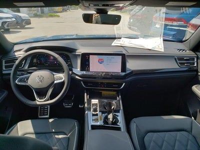 2025 Volkswagen Atlas Cross Sport 2.0T SEL Premium R-Line