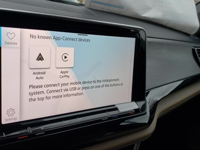 2026 Volkswagen Atlas Cross Sport 2.0T SE w/Technology