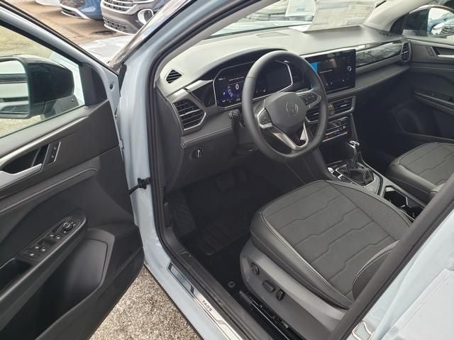 2026 Volkswagen Taos 1.5T SE Black