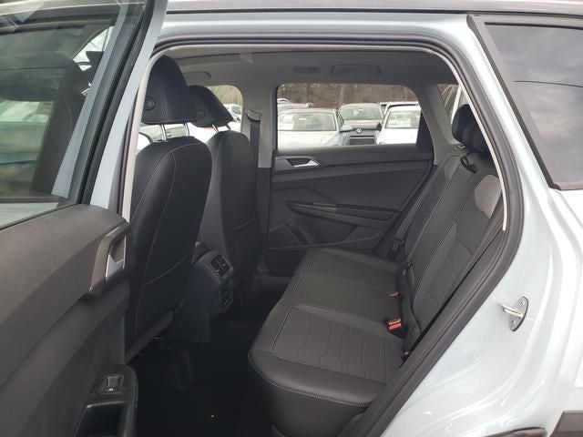 2026 Volkswagen Taos 1.5T SE Black