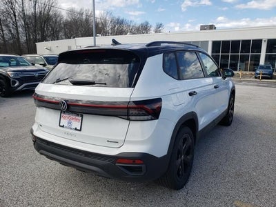 2026 Volkswagen Taos 1.5T SE Black
