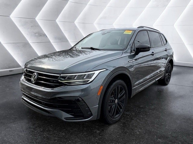 2022 Volkswagen Tiguan 2.0T SE R-Line Black