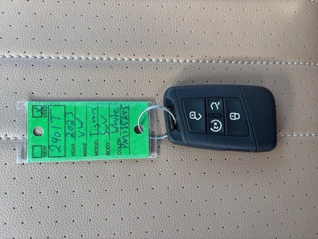 2023 Volkswagen Tiguan 2.0T SE R-Line Black