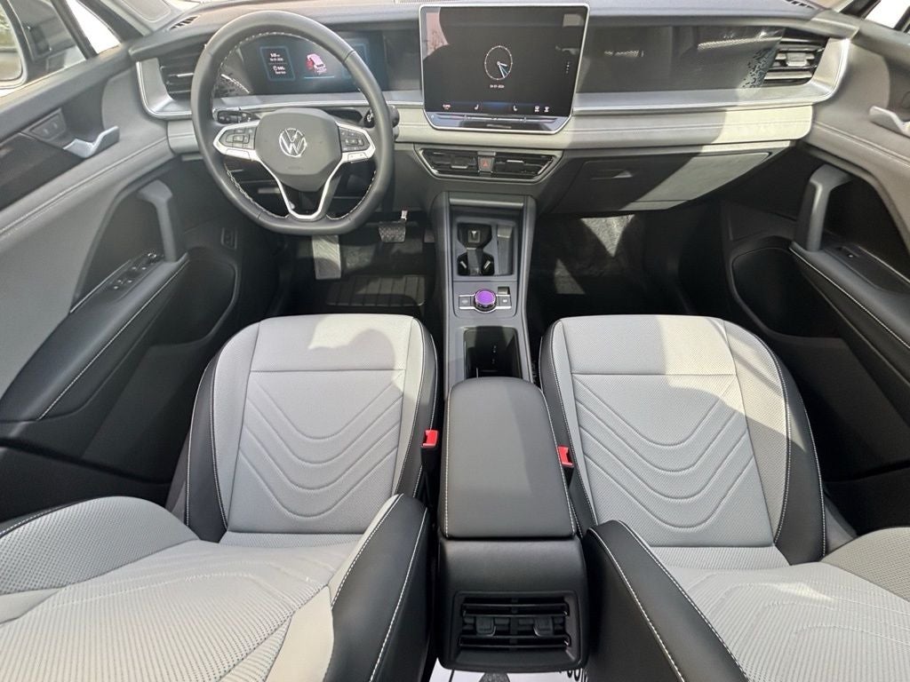 2025 Volkswagen Tiguan 2.0T SE