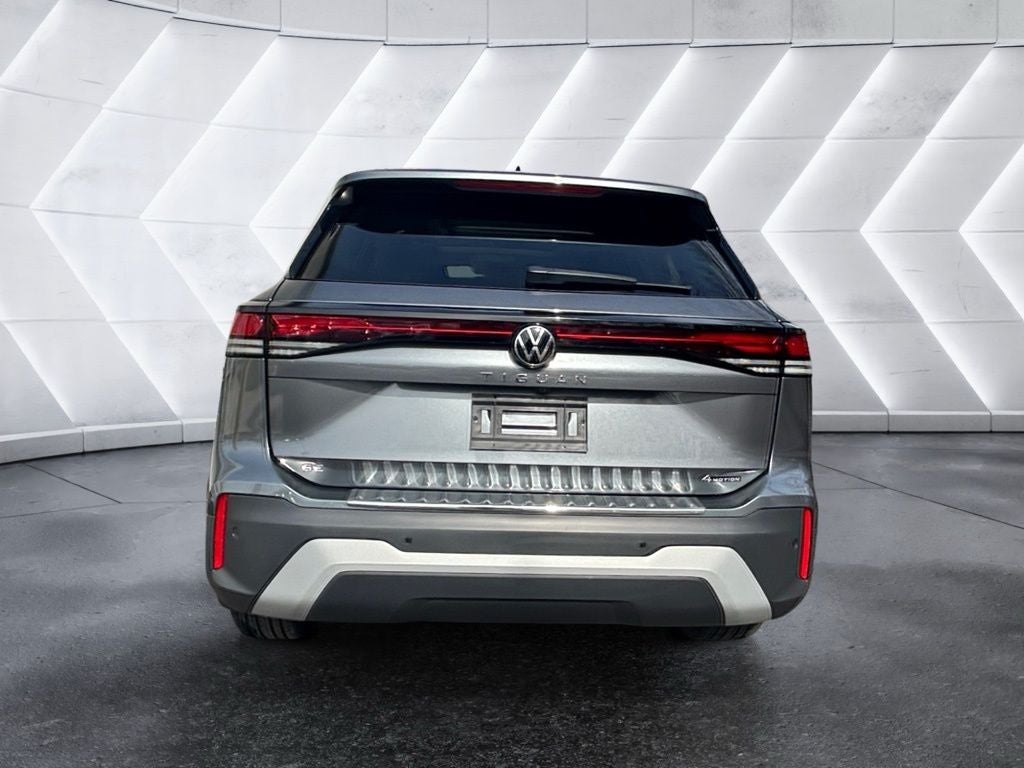 2025 Volkswagen Tiguan 2.0T SE