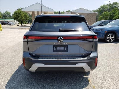 2025 Volkswagen Tiguan 2.0T SE