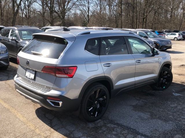 2024 Volkswagen Taos 1.5T SE