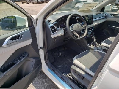 2025 Volkswagen Taos 1.5T SE
