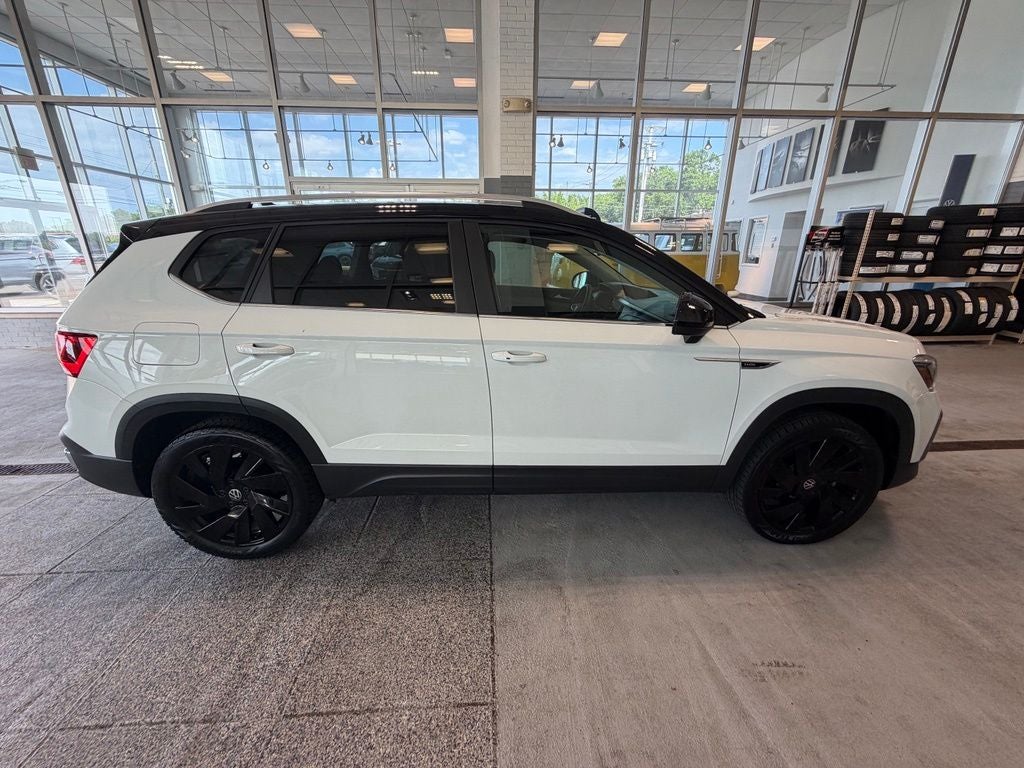 2024 Volkswagen Taos 1.5T SE