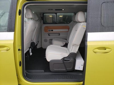 2025 Volkswagen ID. Buzz First Edition AWD (TWO TONE)