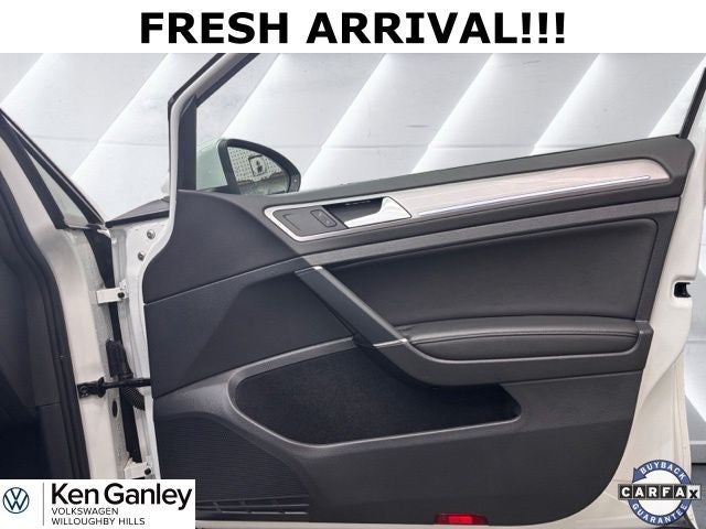 2016 Volkswagen e-Golf SEL Premium
