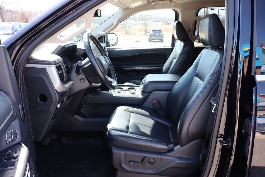 2022 Ford Expedition Max XLT