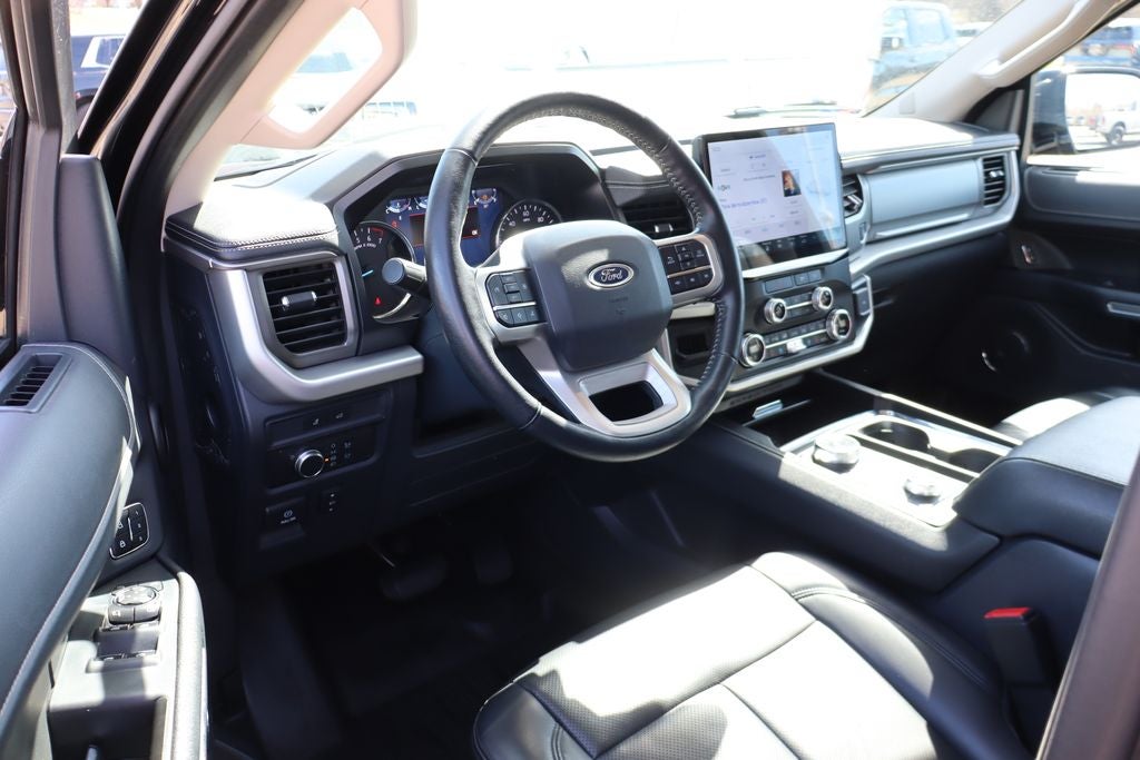 2022 Ford Expedition Max XLT