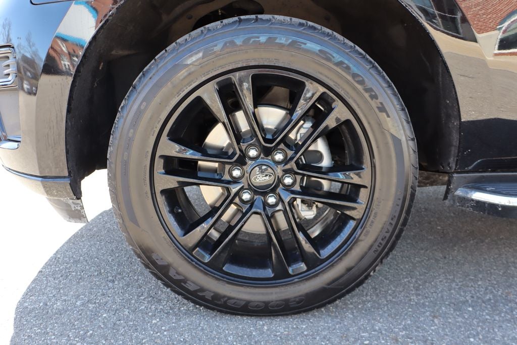 2022 Ford Expedition Max XLT