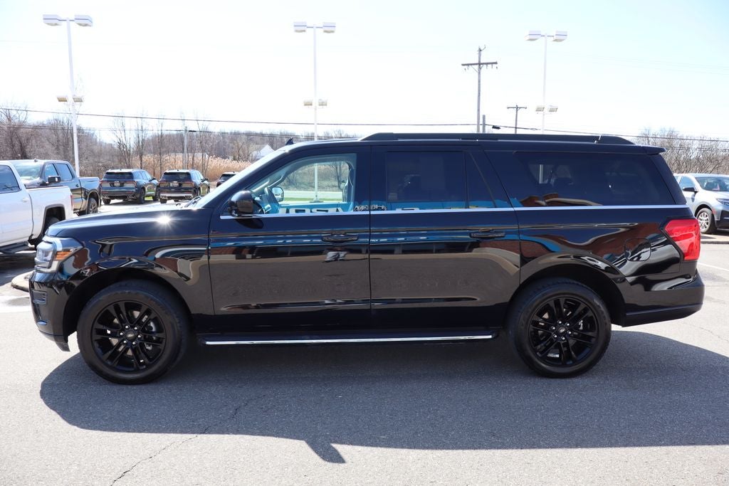 2022 Ford Expedition Max XLT