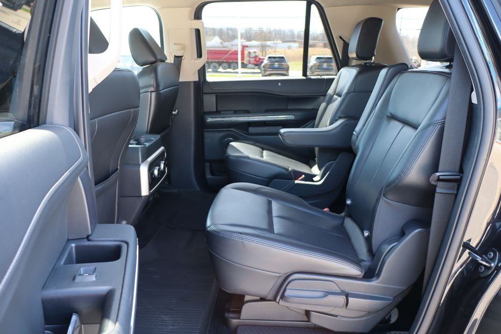 2022 Ford Expedition Max XLT