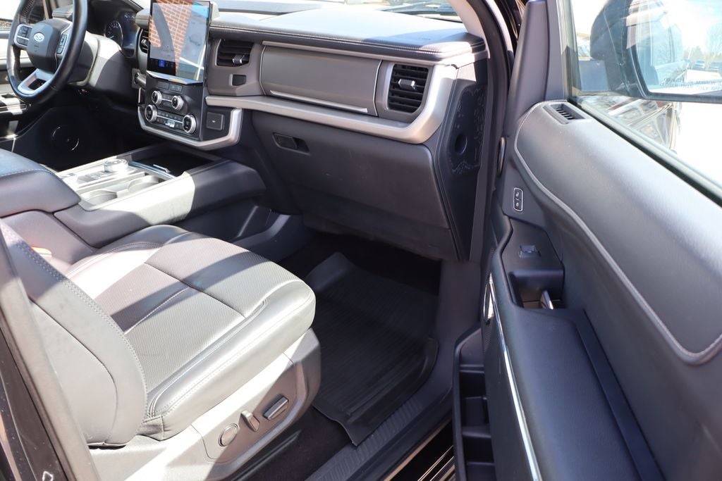 2022 Ford Expedition Max XLT