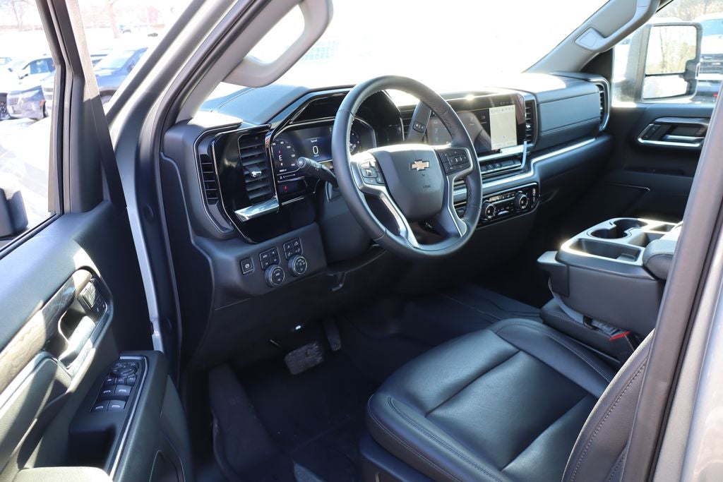 2024 Chevrolet Silverado 3500HD LTZ