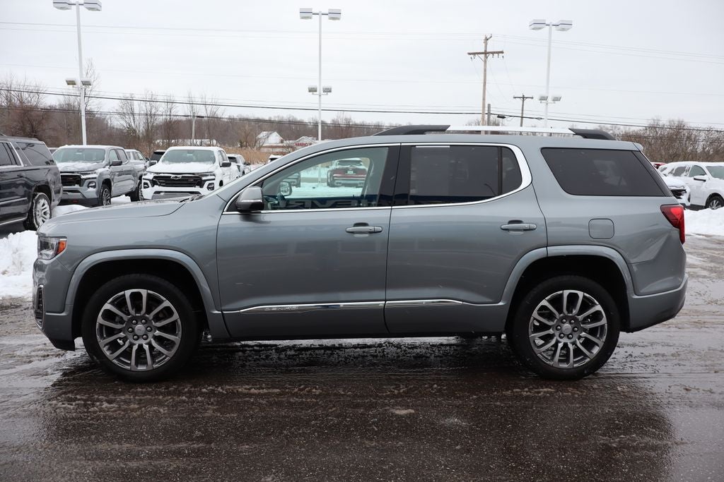 2023 GMC Acadia Denali