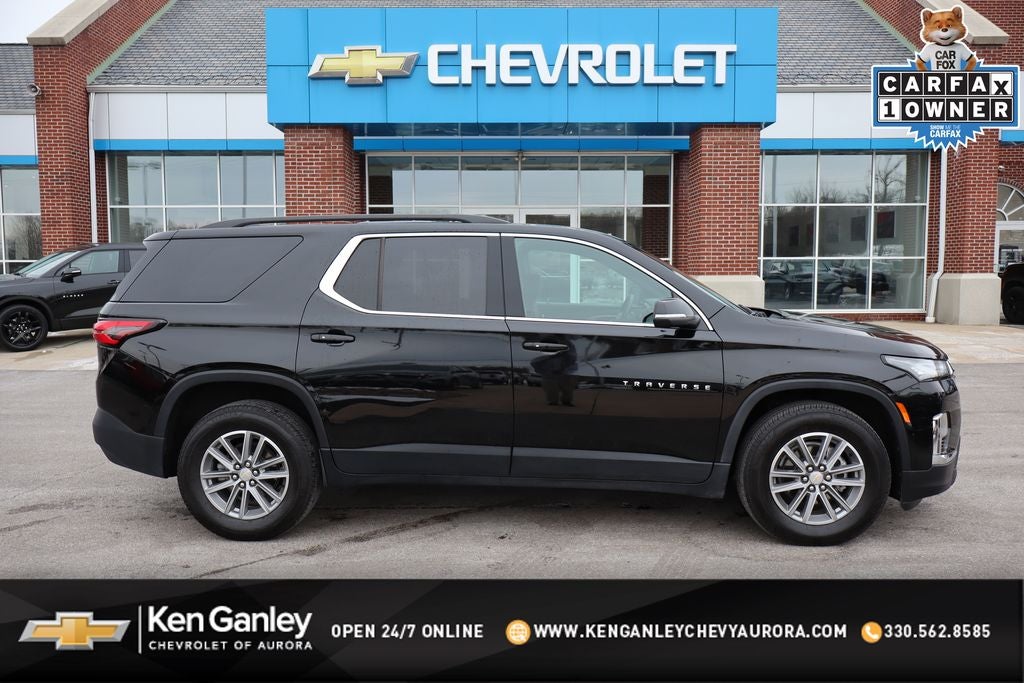 2023 Chevrolet Traverse LT Leather