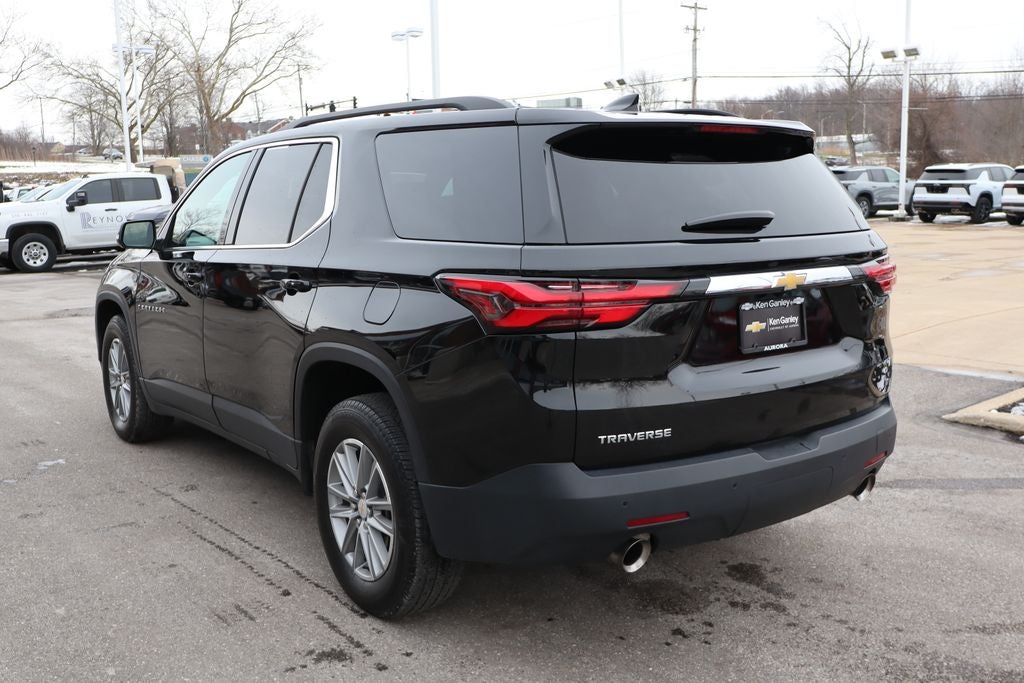 2023 Chevrolet Traverse LT Leather