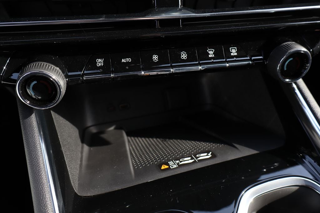 2026 Chevrolet Traverse LT 2LT