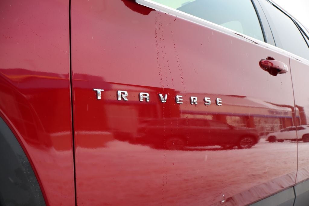 2023 Chevrolet Traverse LT Leather