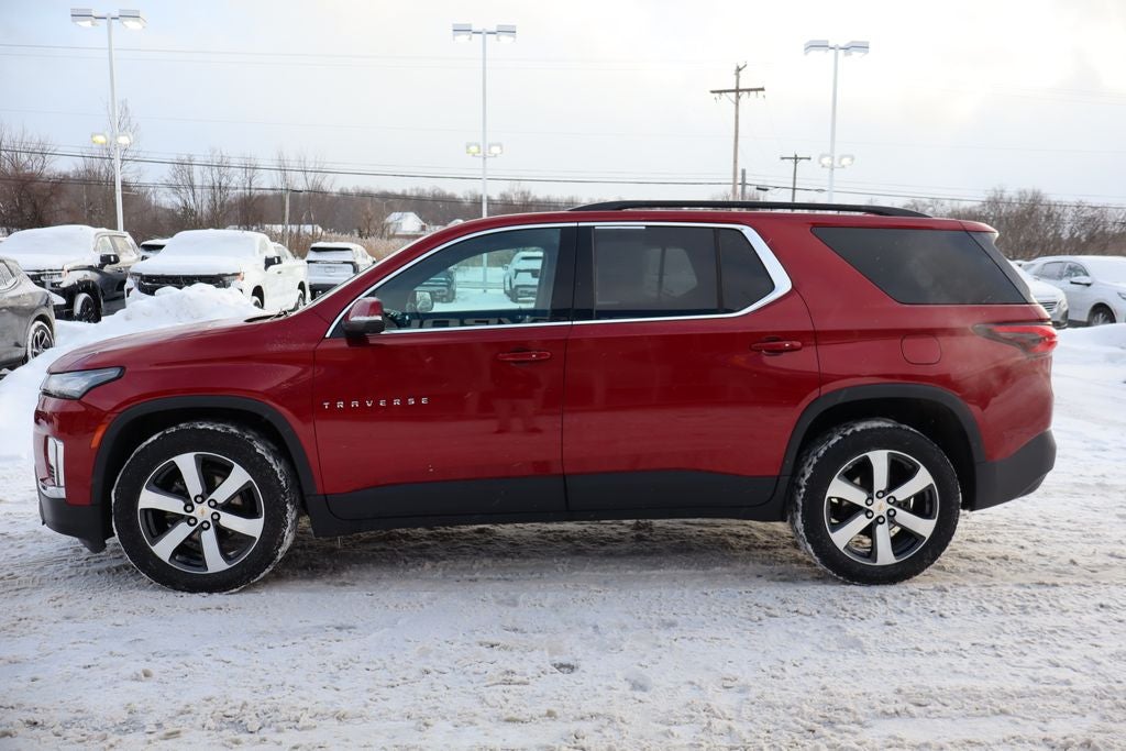 2023 Chevrolet Traverse LT Leather
