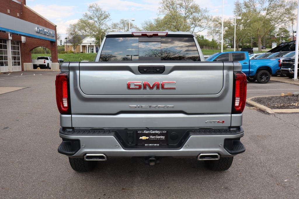 2025 GMC Sierra 1500 AT4