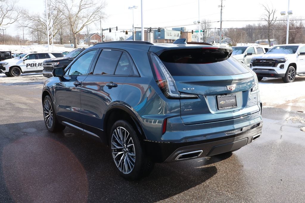 2024 Cadillac XT4 Sport